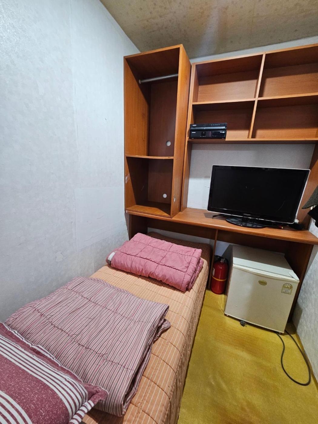 Mokhwatel Vandrarhem Busan Exteriör bild